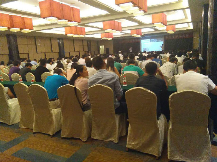 热烈：：鼐Ｃ攀兄柿啃嶂靼斓腝C成就颁布颁奖大会顺利召开2.jpg